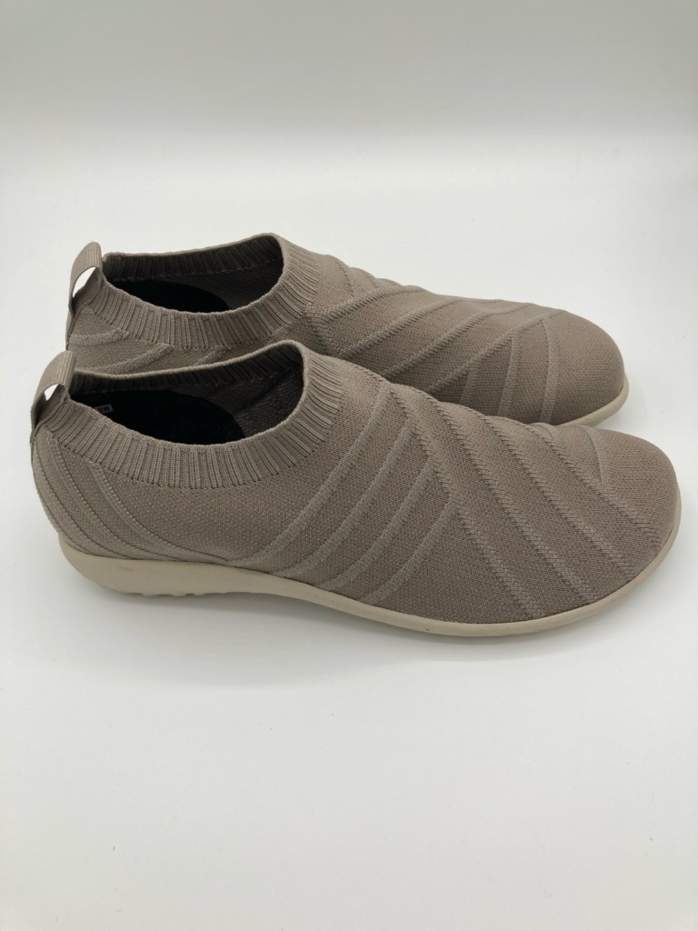 NAOT Okahu Taupe Vegan Knit Stretch Slip On Sneaker Size 39 8.5